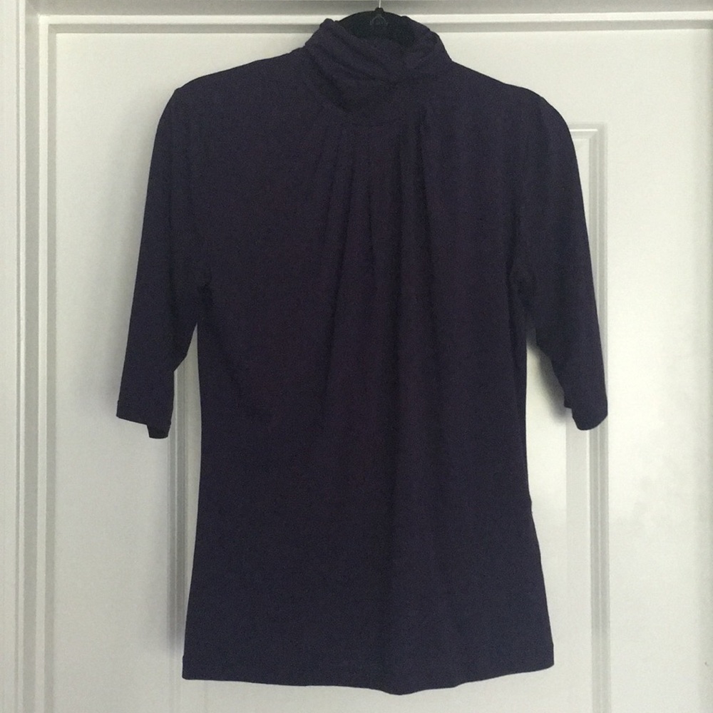 3/4 sleeve, high neck top